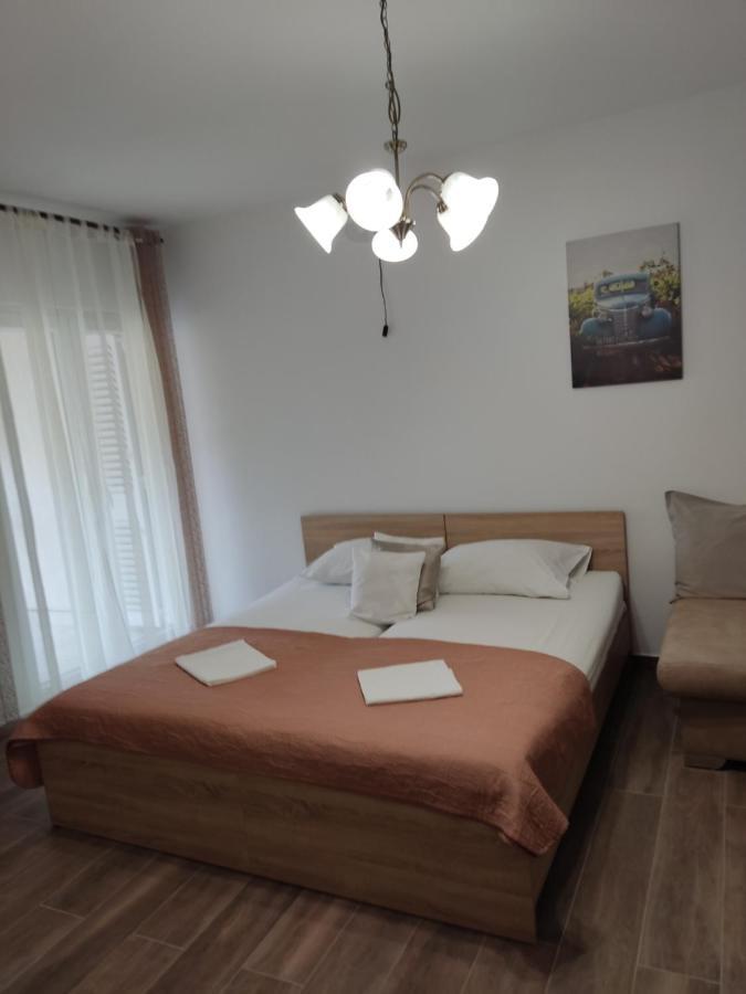 Dalmati House Hotel Brodarica  Exterior photo